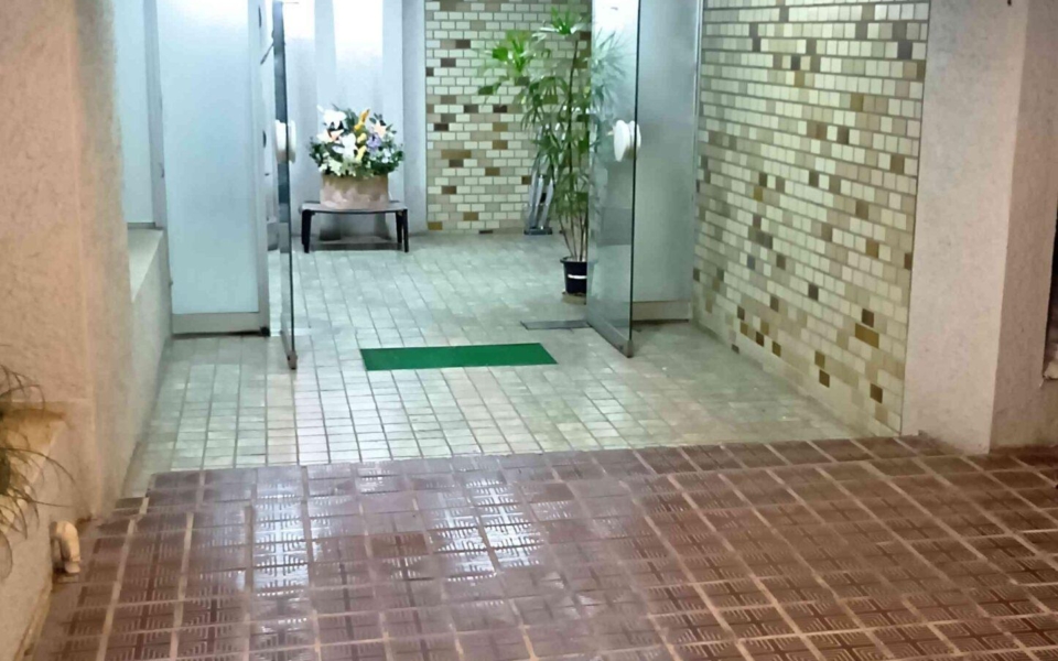 エンストランス